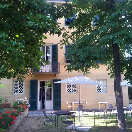 La Perla 2*